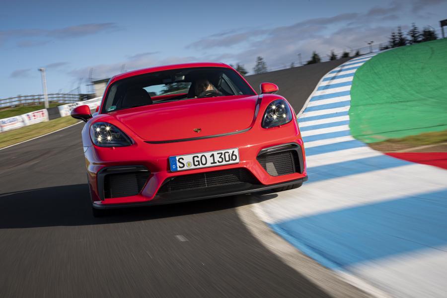  Porsche 718 Cayman GT4 (982C) 2019 года  (WW) (фото 42 из 190)